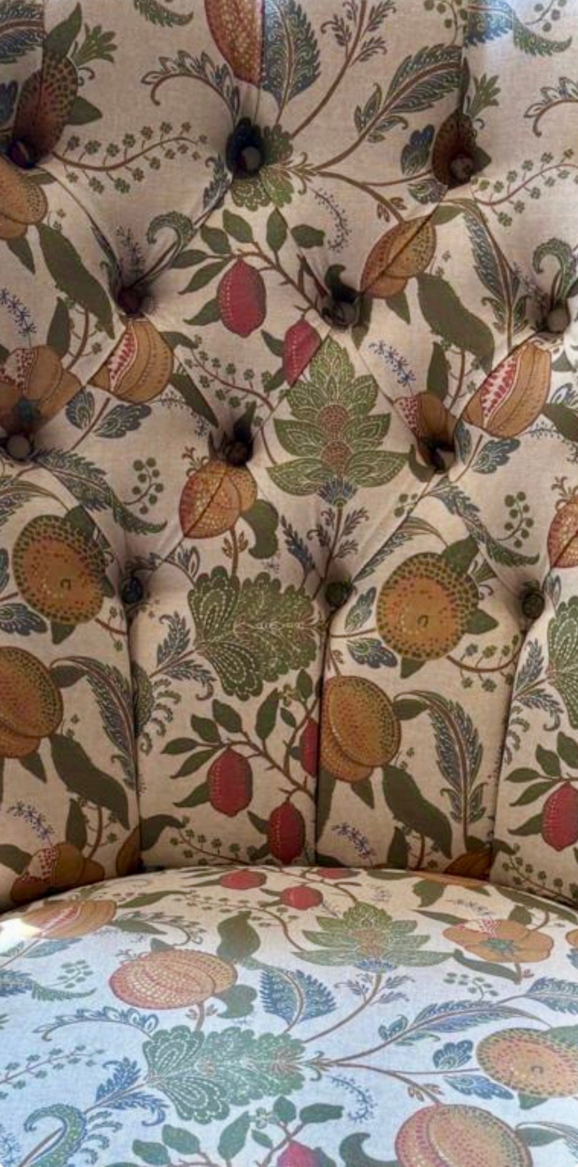 Fruit leaves Armchair- William Morris